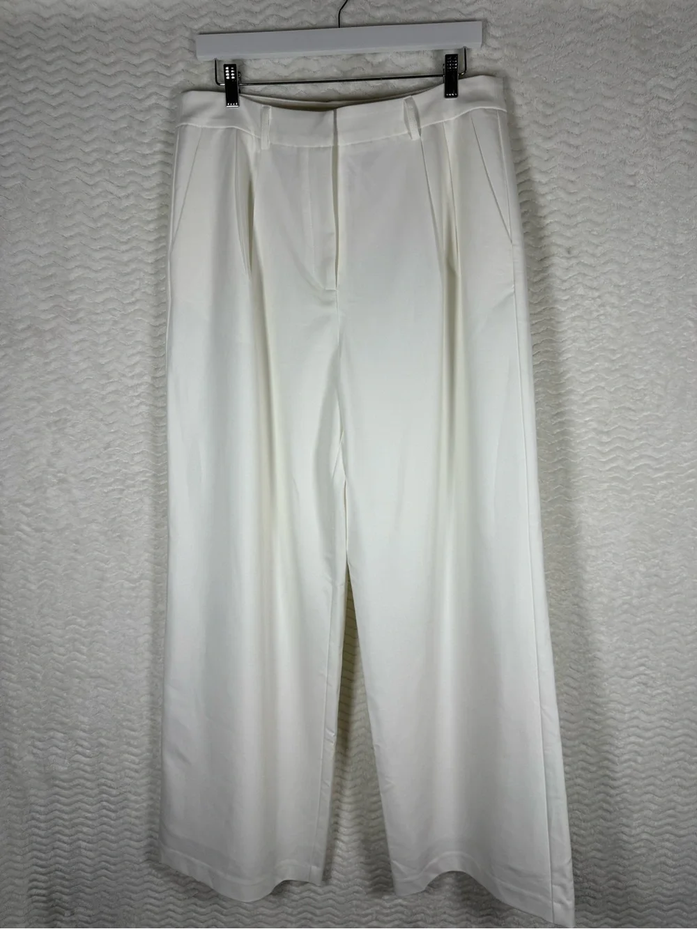 Commense White Wide-Leg Dress Pants. Absolutely gorgeous 🧡🔥 look amazing piece 😎